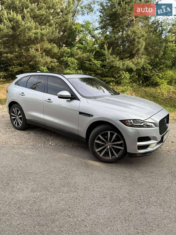 Внедорожник / Кроссовер Jaguar F-Pace 2016 в Тернополе