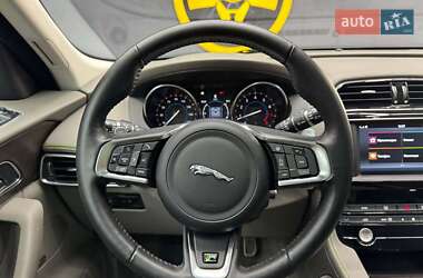 Внедорожник / Кроссовер Jaguar F-Pace 2017 в 