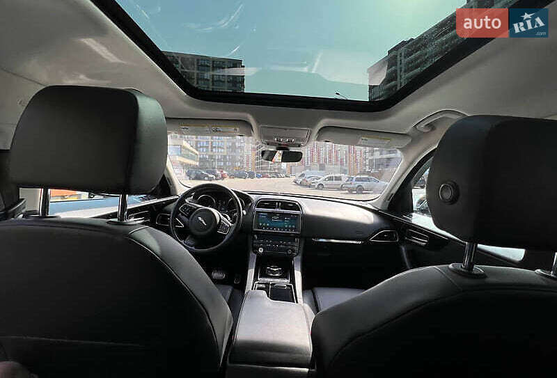 Внедорожник / Кроссовер Jaguar F-Pace 2018 в Киеве