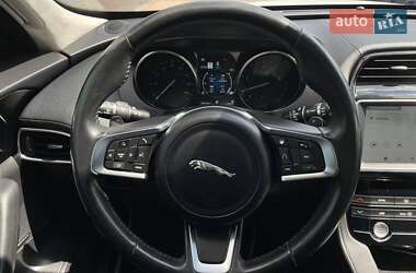 Позашляховик / Кросовер Jaguar F-Pace 2019 в 