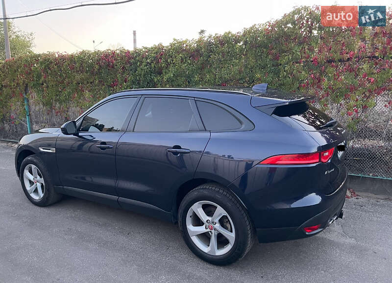 Внедорожник / Кроссовер Jaguar F-Pace 2017 в Киеве