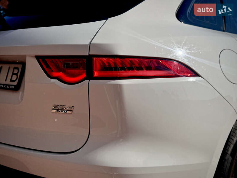 Внедорожник / Кроссовер Jaguar F-Pace 2017 в Одессе