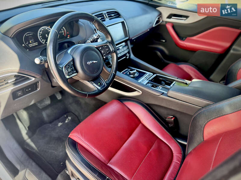 Внедорожник / Кроссовер Jaguar F-Pace 2017 в Одессе