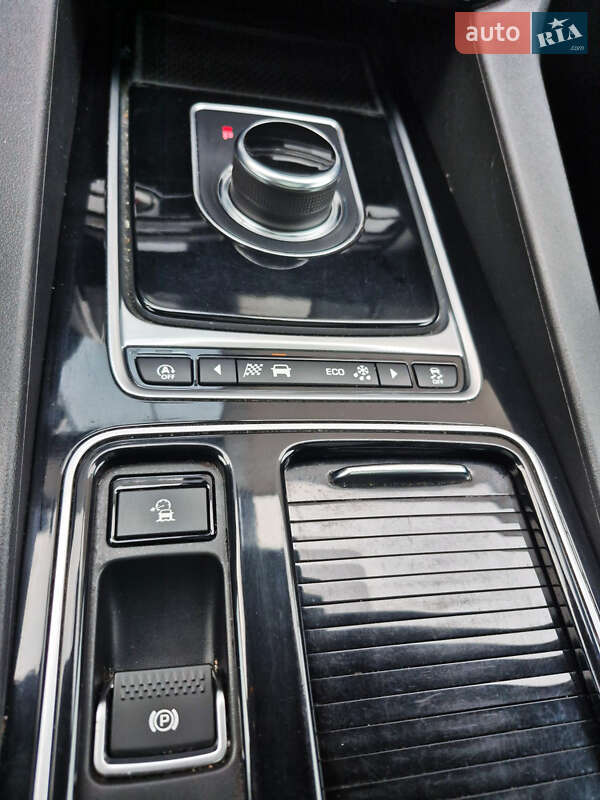 Внедорожник / Кроссовер Jaguar F-Pace 2017 в Ровно