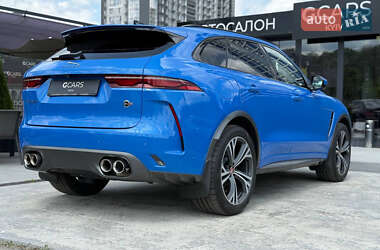 Внедорожник / Кроссовер Jaguar F-Pace 2021 в 