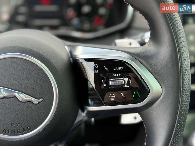 Позашляховик / Кросовер Jaguar F-Pace 2021 в Києві