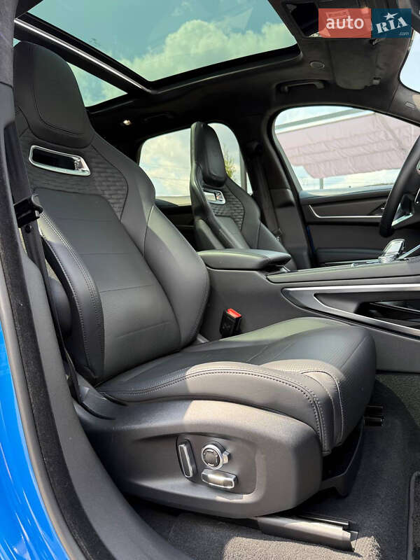 Позашляховик / Кросовер Jaguar F-Pace 2021 в Києві
