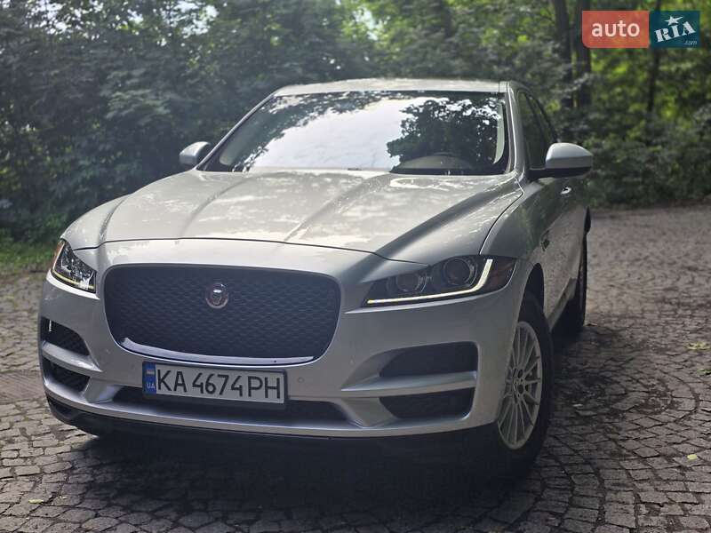 Позашляховик / Кросовер Jaguar F-Pace 2017 в Києві