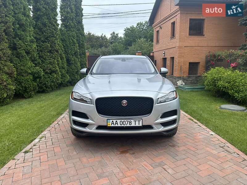 Позашляховик / Кросовер Jaguar F-Pace 2017 в Києві