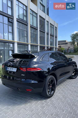 Позашляховик / Кросовер Jaguar F-Pace 2017 в 