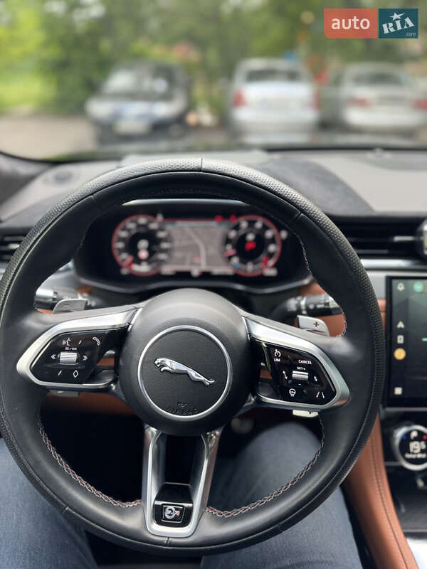 Внедорожник / Кроссовер Jaguar F-Pace 2021 в Киеве