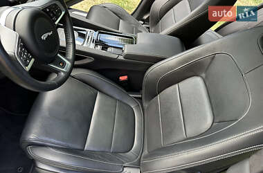 Внедорожник / Кроссовер Jaguar F-Pace 2019 в 