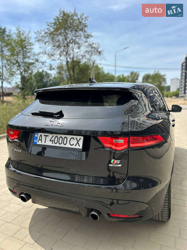 Внедорожник / Кроссовер Jaguar F-Pace 2016 в Ивано-Франковске