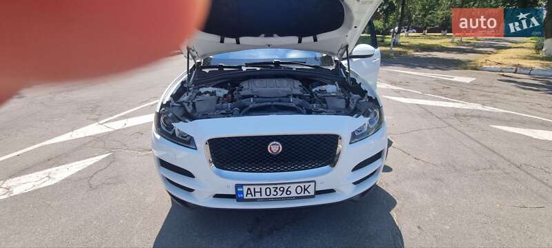 Внедорожник / Кроссовер Jaguar F-Pace 2016 в Виннице фото 22 Внедорожник / Кроссовер Jaguar F-Pace 2016 в Виннице