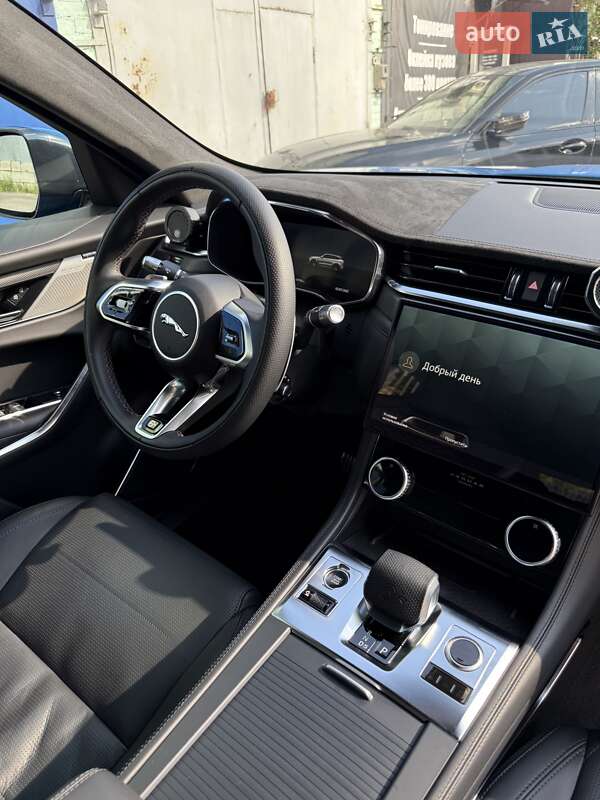 Позашляховик / Кросовер Jaguar F-Pace 2021 в Києві