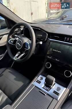 Позашляховик / Кросовер Jaguar F-Pace 2021 в 