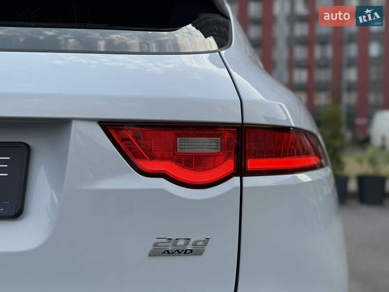Внедорожник / Кроссовер Jaguar F-Pace 2016 в Киеве