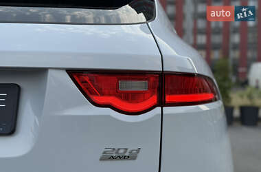 Позашляховик / Кросовер Jaguar F-Pace 2016 в 