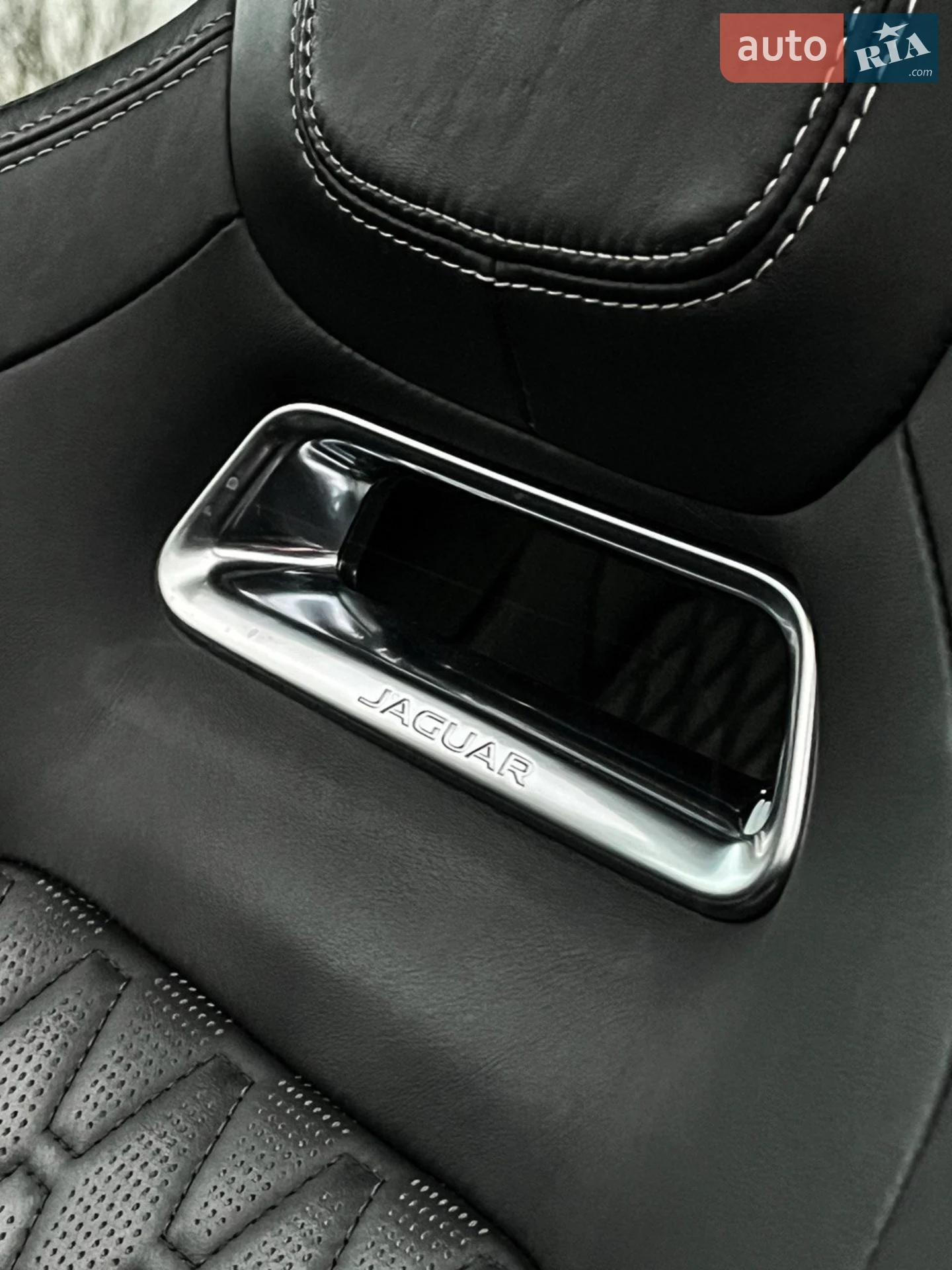 2019 Jaguar F-Pace - мініатюра 10