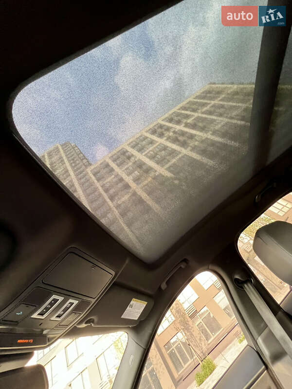 Позашляховик / Кросовер Jaguar F-Pace 2016 в Києві