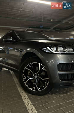 Позашляховик / Кросовер Jaguar F-Pace 2016 в 