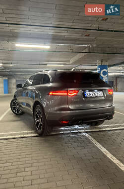 Позашляховик / Кросовер Jaguar F-Pace 2016 в 