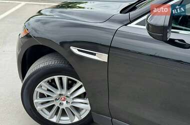 Позашляховик / Кросовер Jaguar F-Pace 2017 в 