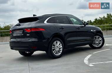 Позашляховик / Кросовер Jaguar F-Pace 2017 в 