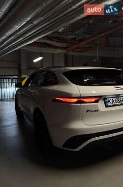 Внедорожник / Кроссовер Jaguar F-Pace 2021 в 