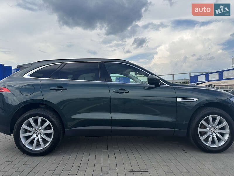 Внедорожник / Кроссовер Jaguar F-Pace 2016 в Киеве