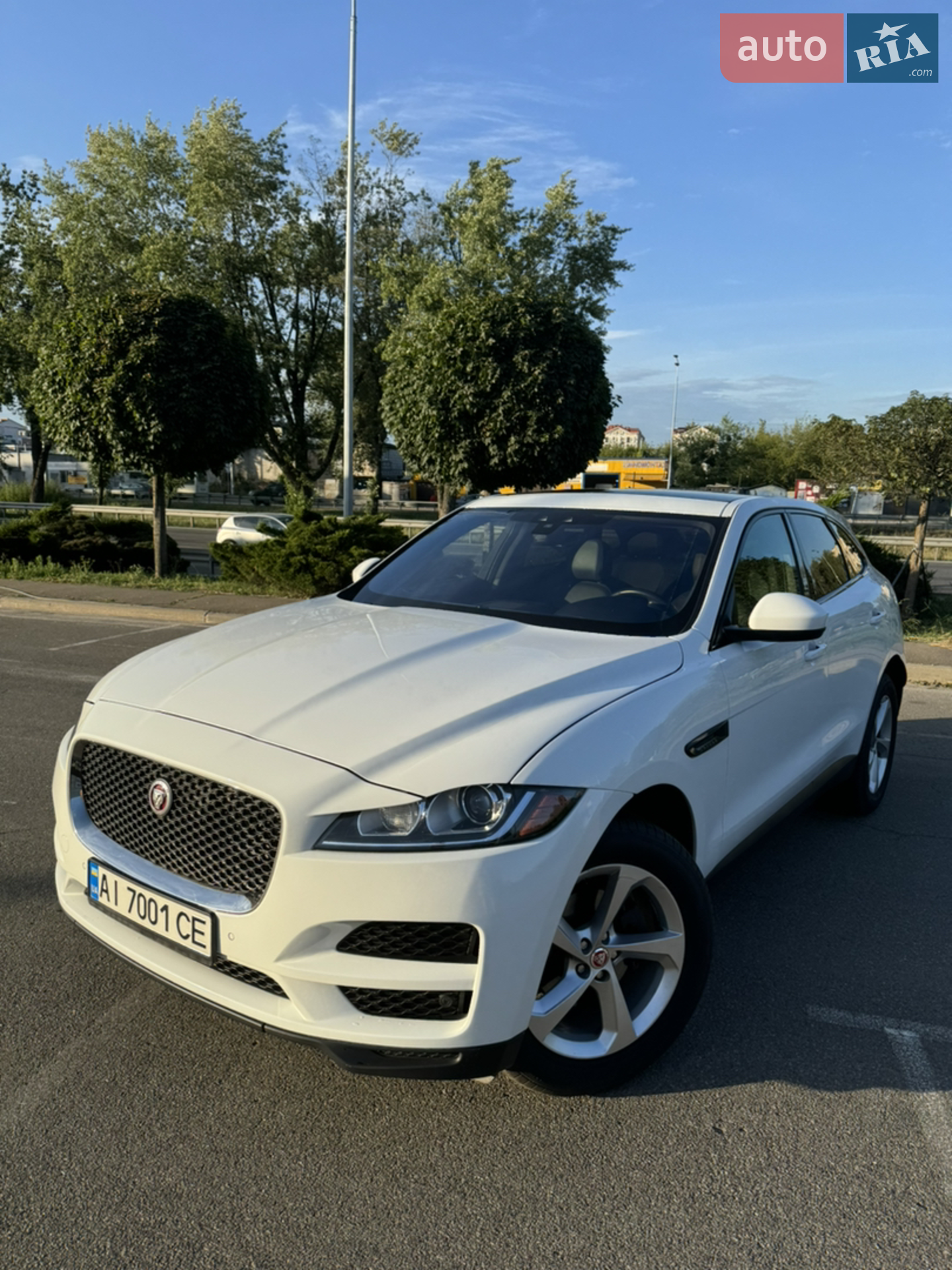 2018 Jaguar F-Pace - фото 1