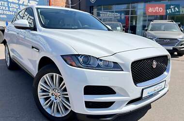 Внедорожник / Кроссовер Jaguar F-Pace 2018 в 