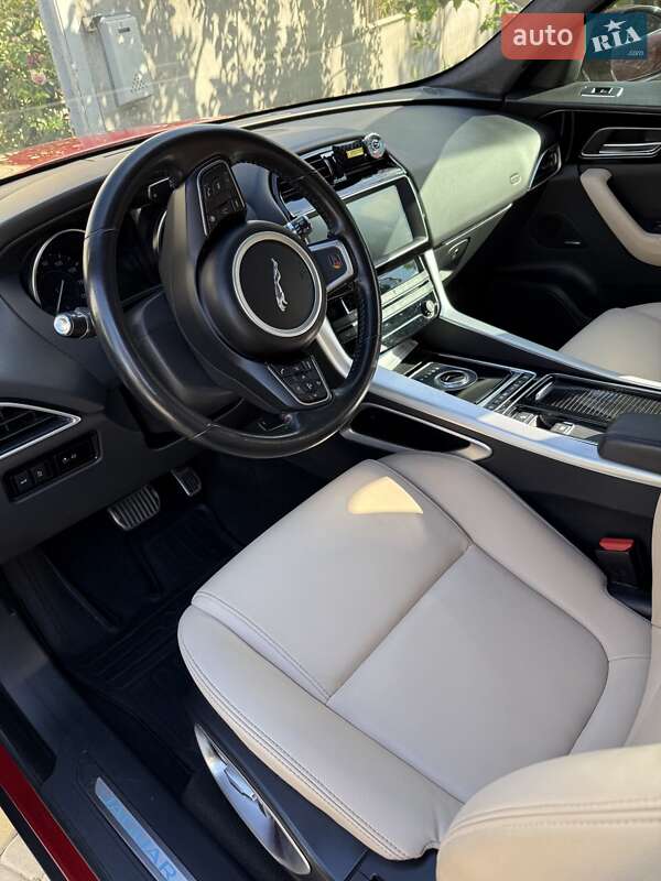 Позашляховик / Кросовер Jaguar F-Pace 2018 в Харкові