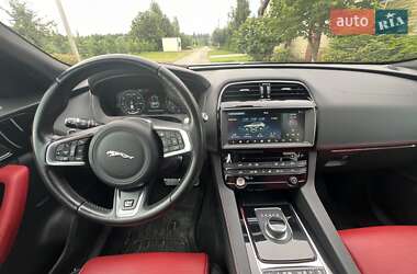 Внедорожник / Кроссовер Jaguar F-Pace 2018 в 