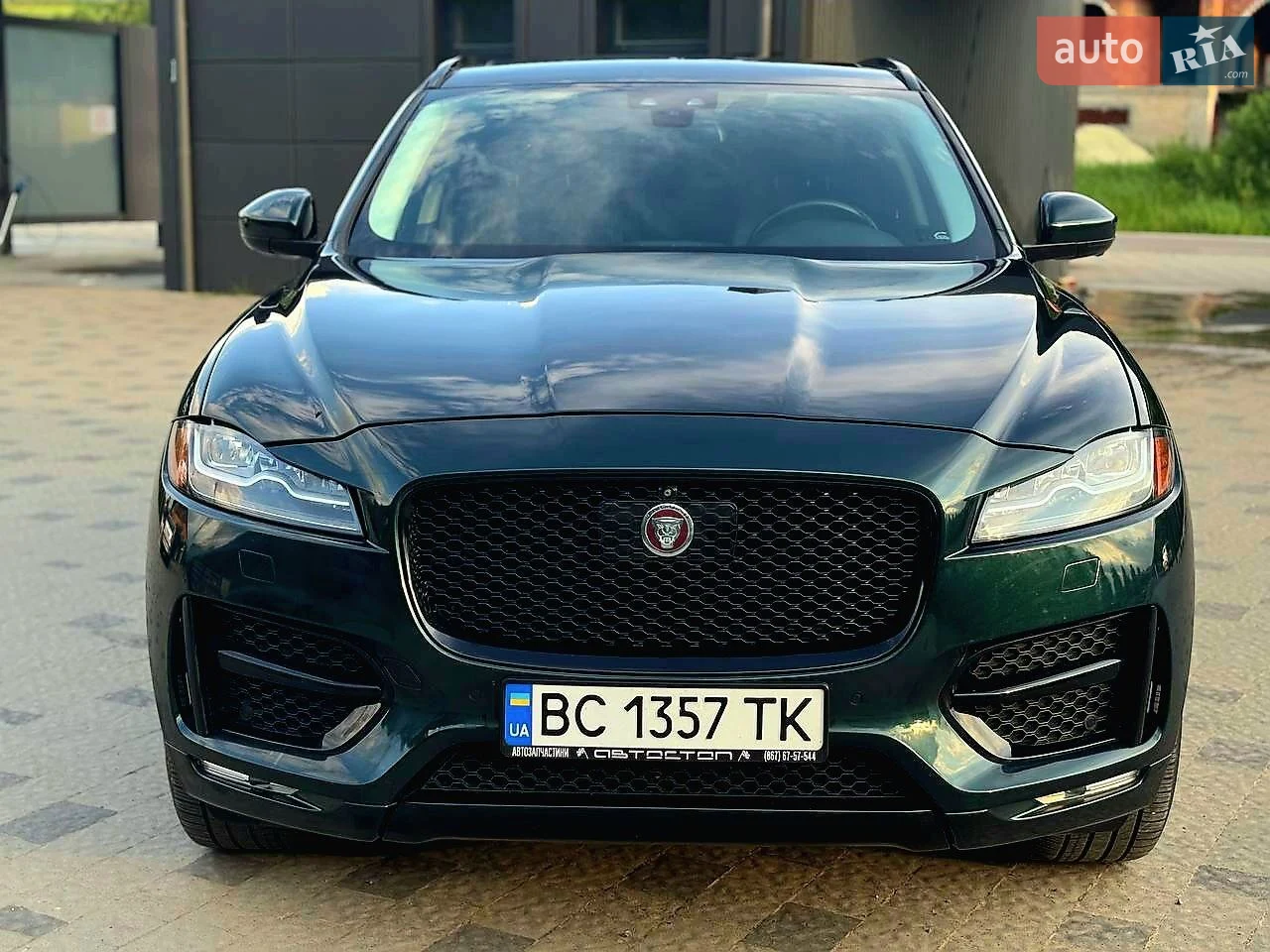 2017 Jaguar F-Pace - мініатюра 23