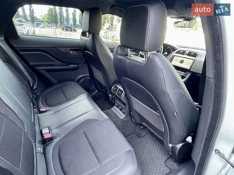 Внедорожник / Кроссовер Jaguar F-Pace 2020 в Киеве