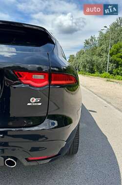 Внедорожник / Кроссовер Jaguar F-Pace 2016 в 