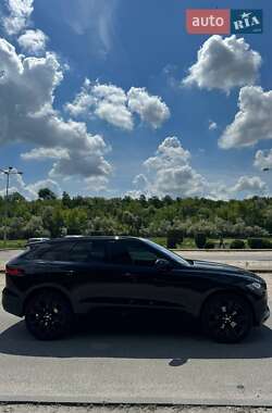 Внедорожник / Кроссовер Jaguar F-Pace 2016 в 