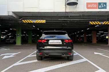 Внедорожник / Кроссовер Jaguar F-Pace 2016 в 