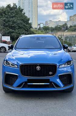 Внедорожник / Кроссовер Jaguar F-Pace 2021 в 