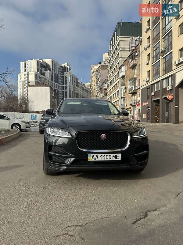 Внедорожник / Кроссовер Jaguar F-Pace 2016 в Киеве