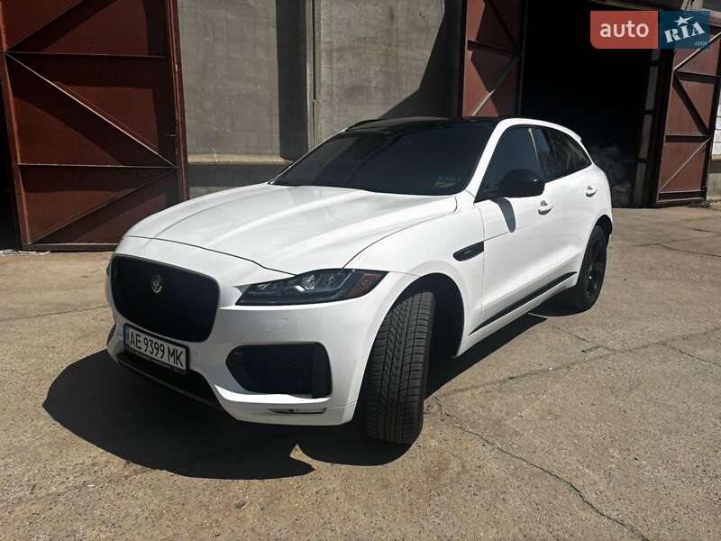 Jaguar F-Pace 2016