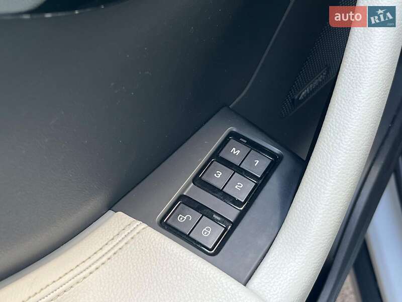 Позашляховик / Кросовер Jaguar F-Pace 2018 в Києві