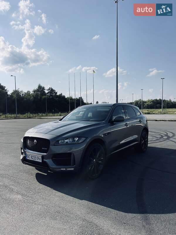 Позашляховик / Кросовер Jaguar F-Pace 2017 в 
