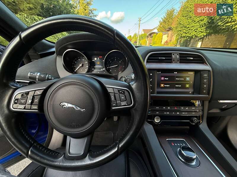 Позашляховик / Кросовер Jaguar F-Pace 2018 в Дніпрі фото 13 Позашляховик / Кросовер Jaguar F-Pace 2018 в Дніпрі