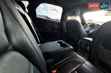 Внедорожник / Кроссовер Jaguar F-Pace 2018 в 