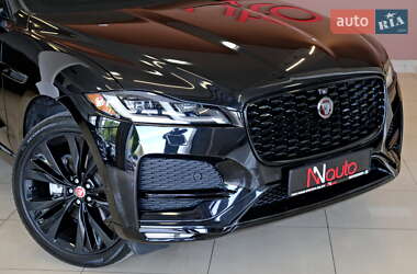 Внедорожник / Кроссовер Jaguar F-Pace 2021 в 