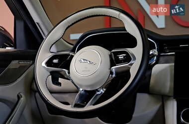 Внедорожник / Кроссовер Jaguar F-Pace 2021 в 