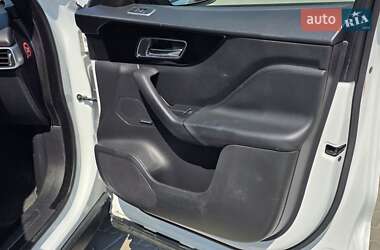 Внедорожник / Кроссовер Jaguar F-Pace 2017 в 