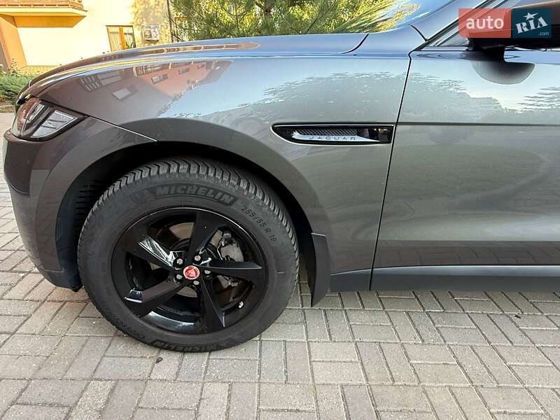 Внедорожник / Кроссовер Jaguar F-Pace 2016 в Запорожье